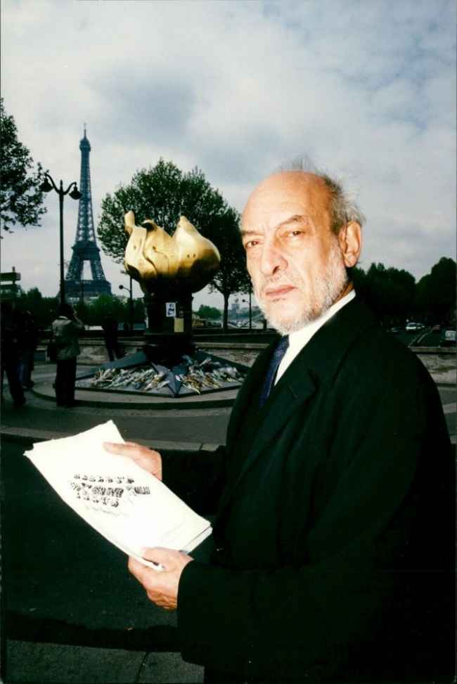 Thumbnail for INTERVIEW: GAETANO PESCE, THE ICON
