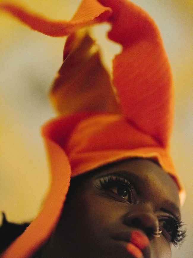 Thumbnail for RAZZLE DAZZLE: Gogo Graham Revives 1940s Broadway Costumes with Maharam