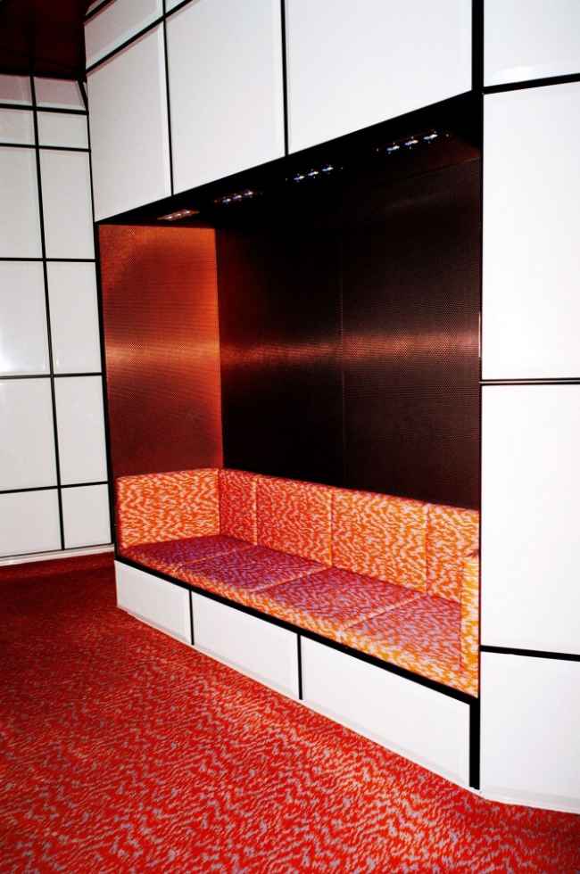 Thumbnail for RETAIL APOCALYPSE: Dominique Gonzalez-Foerster and Nicolas Ghesqui&egrave;re (2002&ndash;12)