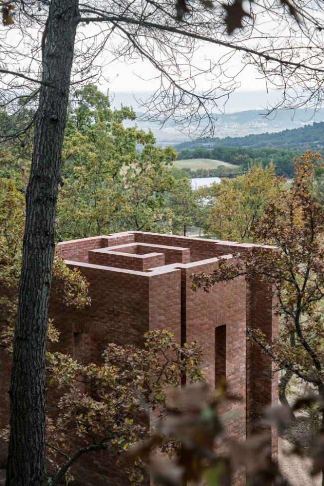 Thumbnail for MATTER IS LIGHT: Getting Lost with Per Kirkeby at Château La Coste