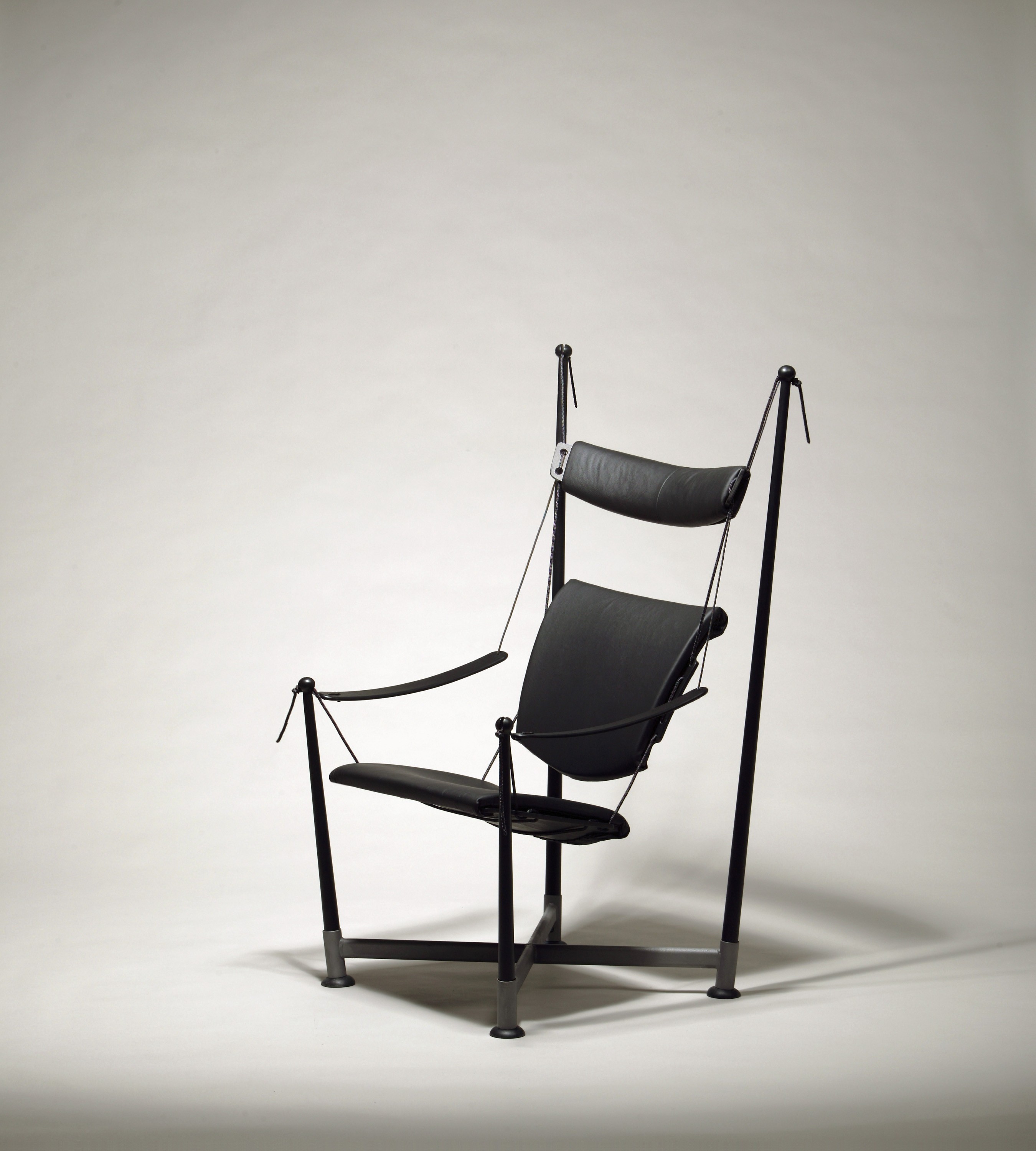 SEVERAL SEATS: The Chairs of Peter Opsvik