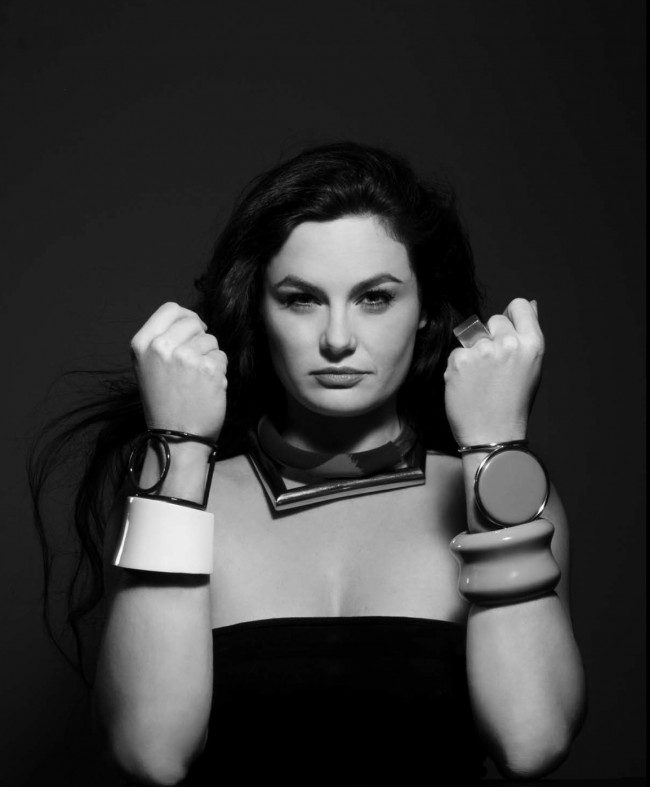 Thumbnail for THE PIN–UP QUOTE: EVA FRANCH I GILABERT