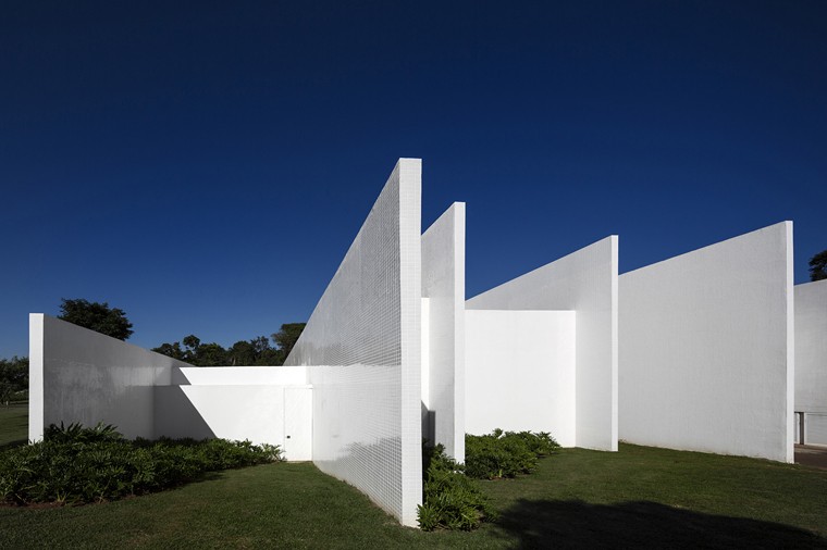 THE PIN–UP QUOTE: ISAY WEINFELD
